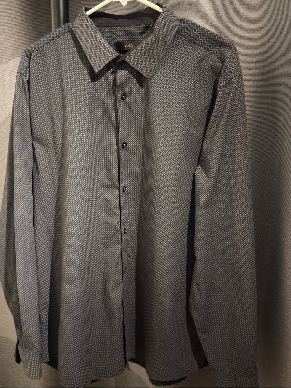 AKA Men's Long-Sleeve Dress Shirt in Charcoal Gray Micro-Pattern